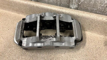 Load image into Gallery viewer, 05 13 Chevrolet Corvette C6 Z06 Front Brake Calipers 6 Piston Set Brakes OEM 33K
