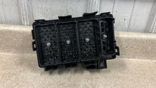 Load image into Gallery viewer, 09 13 Corvette C6 Engine Fuse Junction Box Block OEM GM 22739140 Z06 ZR1
