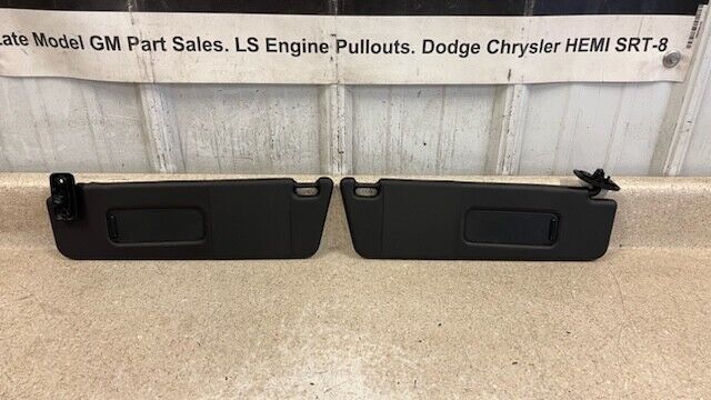 10 15 Camaro SS Driver Passenger Side Sun Visors Left Right Visor Black Pair