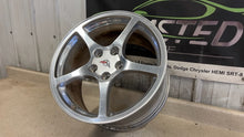 Load image into Gallery viewer, 00 04 Chevrolet Corvette C5 Rear 18x9.5 Wheel Rim GM 9593799 Polished OEM 18&#39;&#39;
