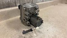 Load image into Gallery viewer, 1999 2000 C5 Corvette OEM ABS ANTI LOCK BRAKE PUMP MODULE 09360921 GM 57K MILES!

