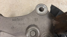 Load image into Gallery viewer, 10 15 Camaro SS RH Passenger Side Rear Spindle GM Knuckle Hub Right 92239046 39K
