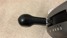 Load image into Gallery viewer, 10 15 Chevrolet Camaro SS Automatic Shifter Assembly GM Factory 92239787 75K
