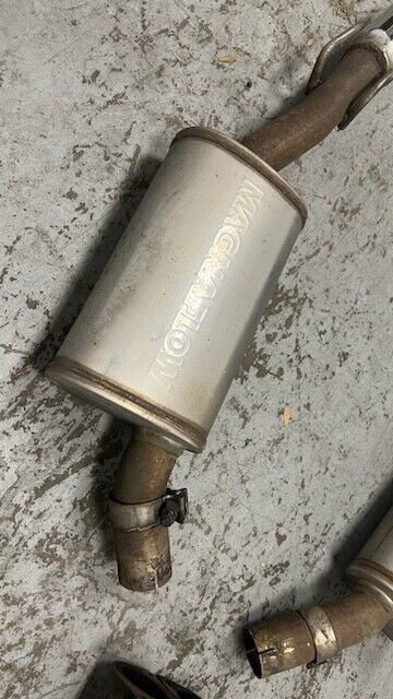 MagnaFlow 15892 05-06 Pontiac GTO 6.0L Cat-Back Exhaust System MagnaFlow 15892 05-06 Pontiac GTO 6.0L Cat-Back Exhaust System