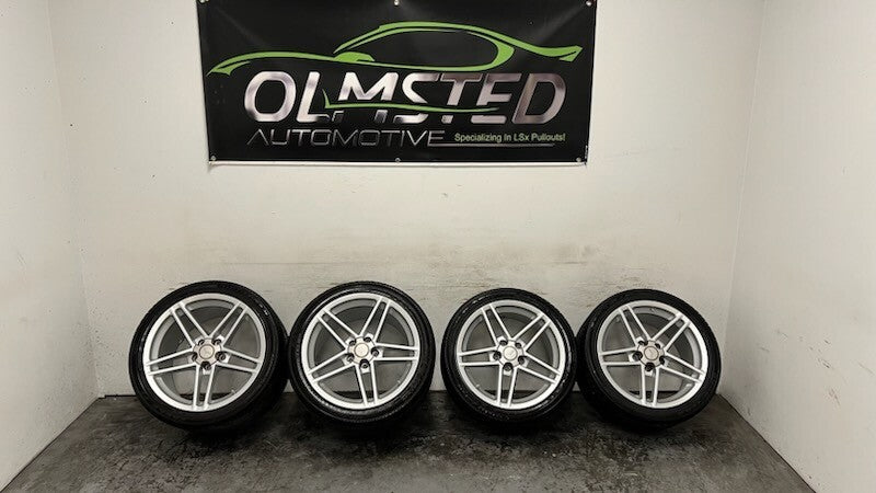 06 08 Corvette Factory 18'' 19'' Wheels Tires GM 9594356 NICE! 5K Miles Silver