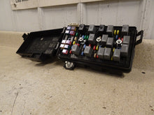 Load image into Gallery viewer, 2009 2013 Corvette C6 Engine Under Hood Fuse Box Block OEM GM 22739140 Z06 62K
