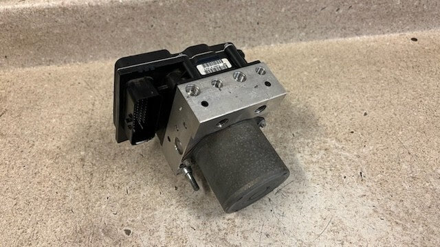 12 15 Chevrolet Camaro SS ZL1 ABS Anti Lock Brake Pump Module GM 22914250