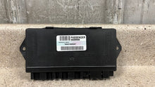 Load image into Gallery viewer, 2000 2004 Corvette C5 Passenger Door Control Module Relay GM 09389699 RH Right
