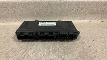 Load image into Gallery viewer, 2000 2004 Corvette C5 Passenger Door Control Module Relay 10342160 RH 65K
