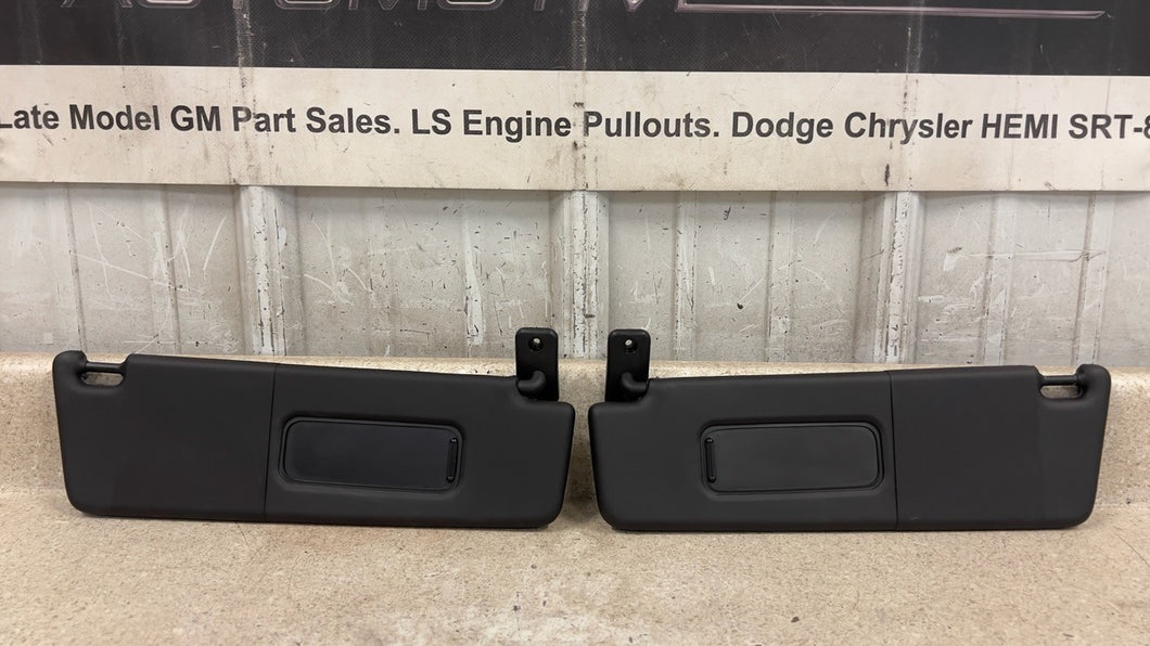 10 15 Camaro SS Driver Passenger Side Sun Visors Left Right Visor Black Pair 35K