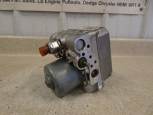 Load image into Gallery viewer, 06 13 Chevrolet Corvette C6 Anti Lock Brake Pump ABS Module OEM GM 15821730 56K
