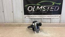 Load image into Gallery viewer, 10 15 Chevrolet Camaro SS Automatic Shifter Assembly GM Factory 92239787 75K
