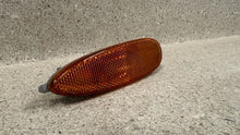 Load image into Gallery viewer, 04 05 06 Pontiac GTO Right Left Front Bumper Marker Light OEM GM 92155601 Socket
