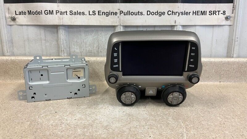 13 15 Camaro SS ZL1 Navigation Stereo Radio Receiver GM 23286602 Display NICE