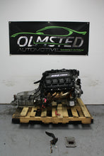 Load image into Gallery viewer, Dodge 6.4L 392 Hemi SRT8 Engine &amp; 5 Speed Automatic Pullout 470HP 96k MILES!
