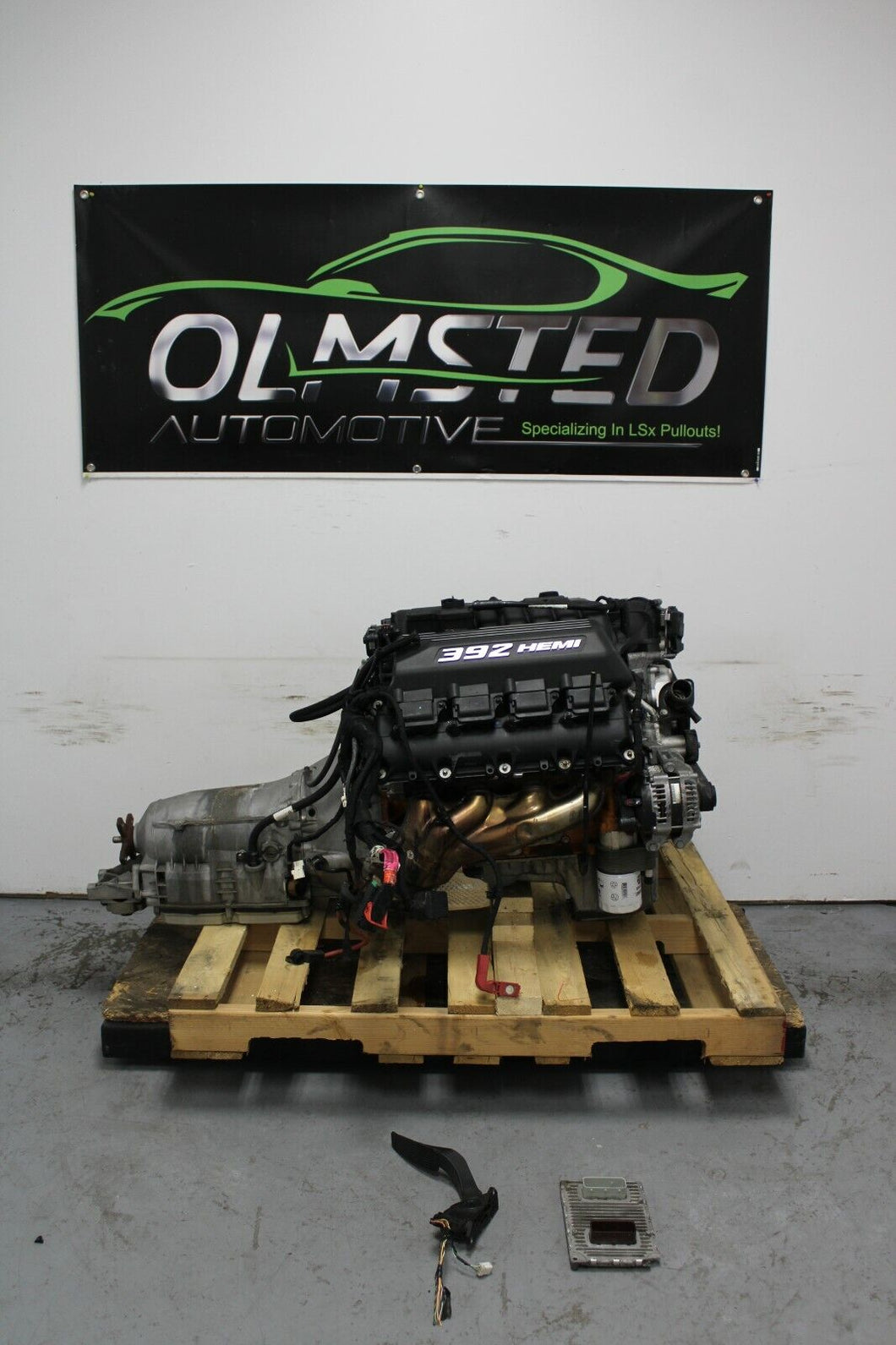 Dodge 6.4L 392 Hemi SRT8 Engine & 5 Speed Automatic Pullout 470HP 96k MILES!