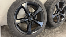 Load image into Gallery viewer, 13 15 Camaro SS 20&#39;&#39; Staggered Wheels 20X9 20X8 GM 9599043 9599039 Rim 26K Black
