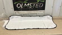 Load image into Gallery viewer, 14 19 GMC Sierra 2500 3500 HD Front Grille Winter Opening Cover 22808188 GM NEW!
