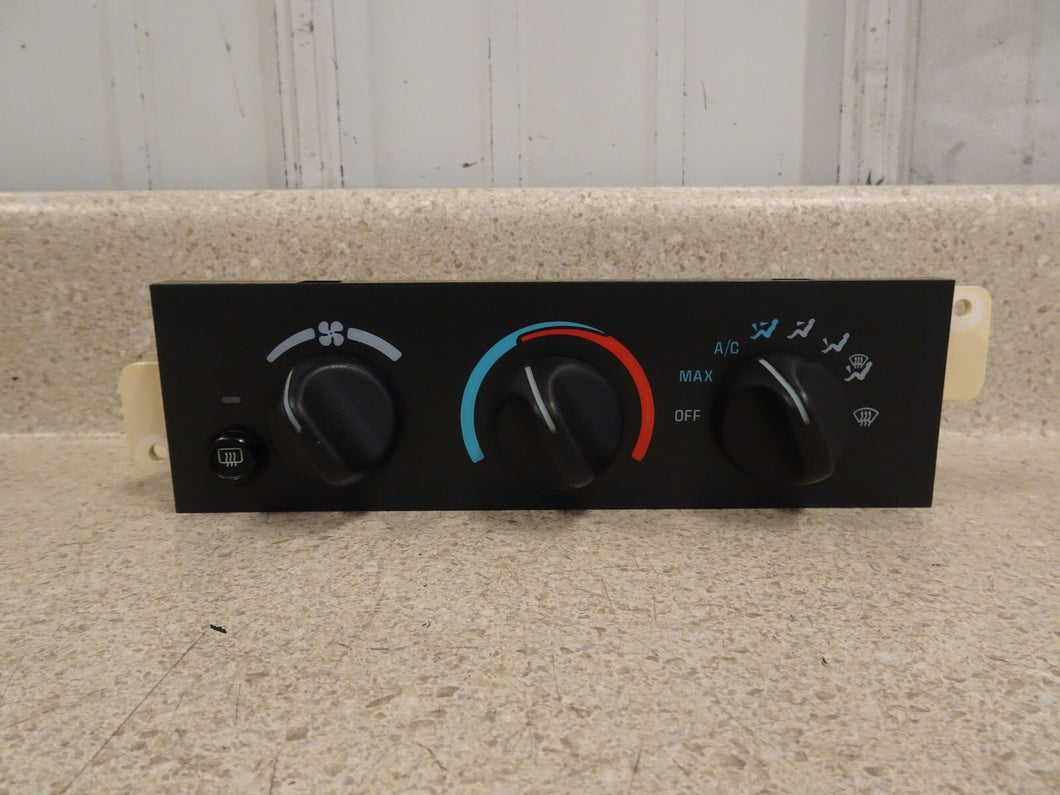 1997 2002 Chevrolet Camaro SS  HVAC Controls A/C Heater Switches GM 16216451 75K