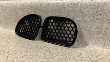 Load image into Gallery viewer, 98 02 Pontiac Firebird Trans AM WS6 Right Front Fender Grilles Vent GM Factory
