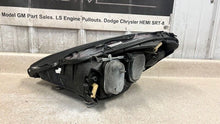 Load image into Gallery viewer, 05 13 C6 Corvette Z06 Passenger Headlight Assembly GM Orange 20832124 OEM Right
