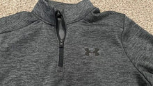 Load image into Gallery viewer, Men&#39;s Small Under Armour 1/4 Zip Up Pullover Fleece Twist Gray 1373359 SM NICE!
