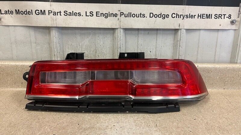 2014 2015 Chevrolet Camaro SS Passenger Right Tail Light OEM GM 23209712 RH 53K