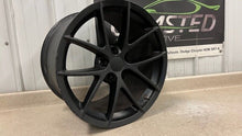 Load image into Gallery viewer, 05 13 Corvette C6 Z06 Speedline Rear 19&#39;&#39; Black Wheel GM 9596791 19X12 Rim
