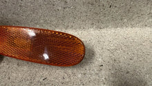 Load image into Gallery viewer, 04 05 06 Pontiac GTO Right Left Front Bumper Marker Light OEM GM 92155601 Socket
