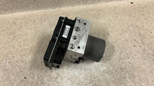 Load image into Gallery viewer, 12 15 Chevrolet Camaro SS ZL1 ABS Anti Lock Brake Pump Module GM 22914251 63k
