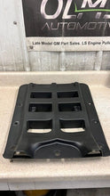 Load image into Gallery viewer, 2014 2015 Chevrolet Camaro SS Factory Hood Grille Scoop Insert OEM GM 23136396
