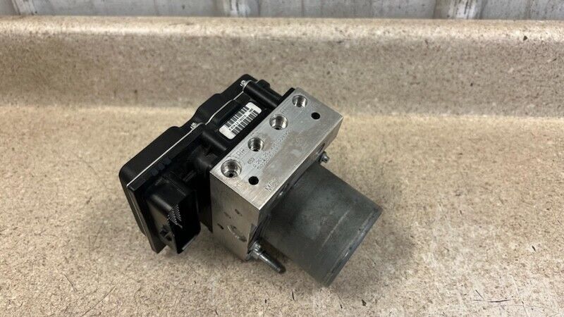 12 15 Chevrolet Camaro SS ZL1 ABS Anti Lock Brake Pump Module GM 22914250 81K