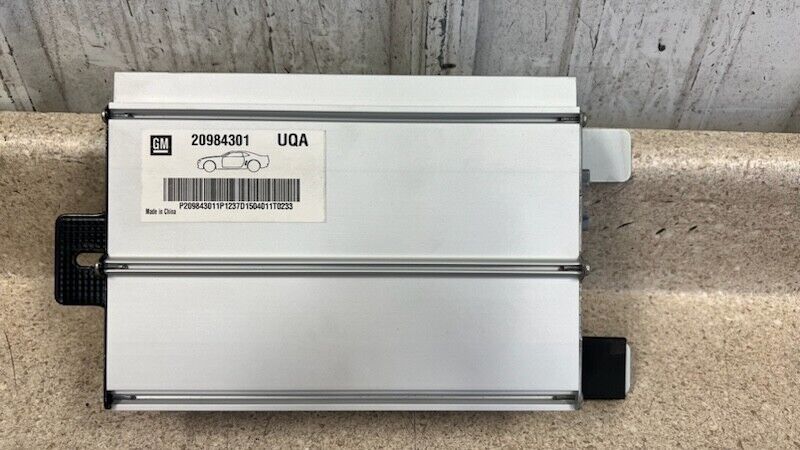 2010 2015 Chevrolet Camaro ZL1 SS Amplifier OEM AMP SUB Factory GM 20984301