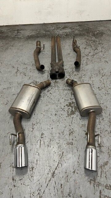 MagnaFlow 15892 05-06 Pontiac GTO 6.0L Cat-Back Exhaust System MagnaFlow 15892 05-06 Pontiac GTO 6.0L Cat-Back Exhaust System