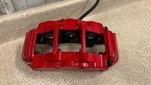 Load image into Gallery viewer, 05 13 Corvette C6 Z06 Front Brake Calipers 6 Piston Set Brakes OEM 5K NICE!
