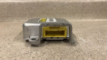 Load image into Gallery viewer, 1997 Chevrolet Camaro SS Z28 Factory 16209221 SRS Module
