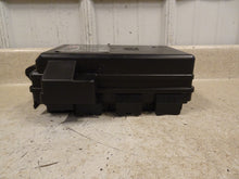 Load image into Gallery viewer, 2009 2013 Corvette C6 Engine Under Hood Fuse Box Block OEM GM 22739140 Z06 62K
