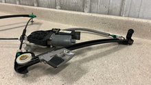 Load image into Gallery viewer, 05 13 Corvette C6 Z06 Front Driver Window Regulator Motor GM 25815795 Left 54K
