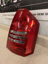 Load image into Gallery viewer, 05 07 Chrysler 300c Passenger Taillight OEM Mopar Tail Light RH 4805852AD SRT-8
