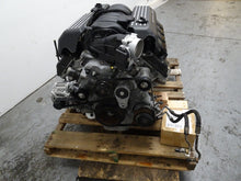 Load image into Gallery viewer, Dodge 6.4L 392 Hemi SRT8 Engine &amp; ZF 8 Speed Automatic Pullout 485HP 78k MILES!
