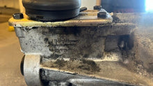 Load image into Gallery viewer, SBC BBC Conversion LT1 T56 6 speed transmission Tremec OEM GM 27 Spline 12558016
