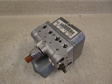 Load image into Gallery viewer, 06 13 Chevrolet Corvette C6 Anti Lock Brake Pump ABS Module OEM GM 15821730 56K
