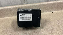 Load image into Gallery viewer, 2012 Chevrolet Camaro SS Anti Lock ABS Brake Pump Module OEM GM 20957075
