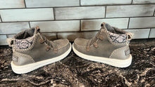 Load image into Gallery viewer, Hey Dude Women's Eloise Leather Ankle Boot Size US 7 Granite Grey Shoes

