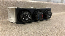 Load image into Gallery viewer, 04 05 06 Pontiac GTO HVAC Controls A/C Heater Switches GM 92181684 Factory
