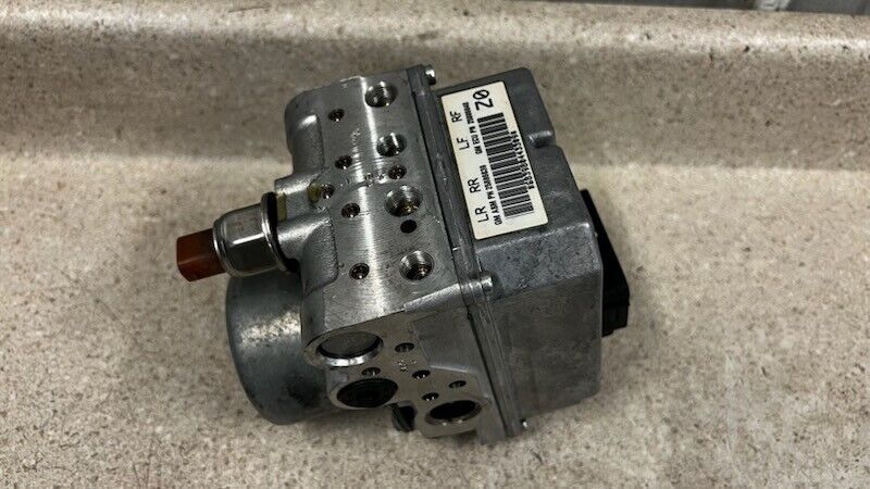 06 13 Chevrolet Corvette C6 Anti Lock Brake Pump ABS Module OEM GM 25886839 63K