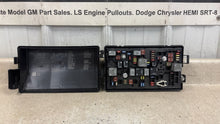 Load image into Gallery viewer, 12 15 Camaro SS Engine Under Hood Fuse Box Block Assembly OEM GM 22760635
