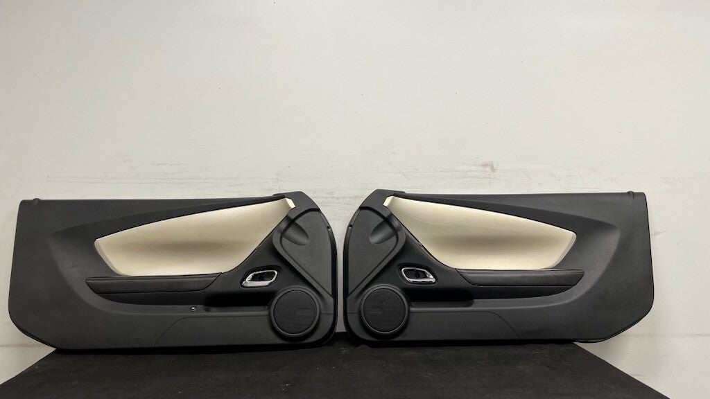 10 15 Chevrolet Camaro SS Interior Right Left Door Panel Pair OEM Neutral Panels