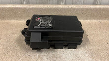 Load image into Gallery viewer, 09 13 Corvette C6 Engine Fuse Junction Box Block OEM GM 22739140 Z06 ZR1
