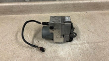 Load image into Gallery viewer, 2003 2004 C5 Corvette OEM ABS ANTI LOCK BRAKE PUMP MODULE PB Code 10331728
